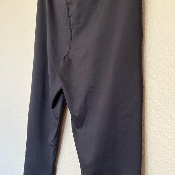 Victoria’s Secret Sport | Black and Blue Capri Leggings - Picture 8 of 8